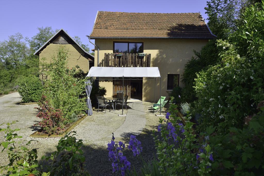 Bed and Breakfast La Parenthese Saint-Genix-sur-Guiers Екстер'єр фото