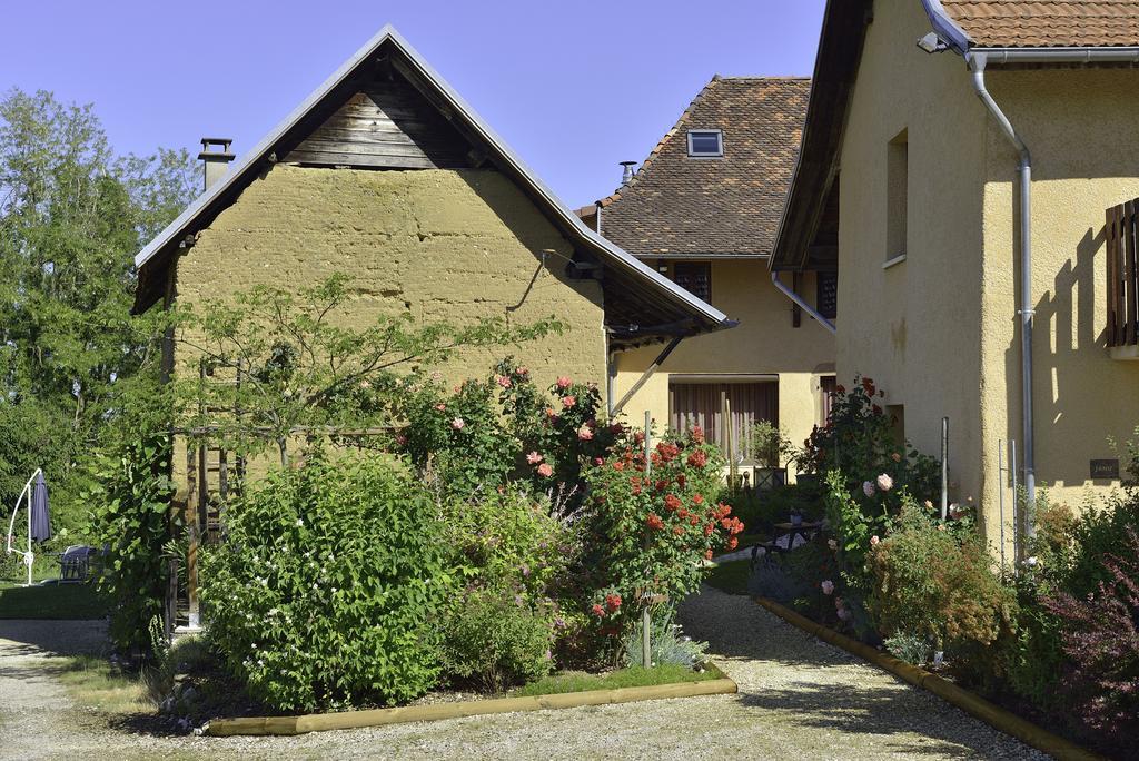 Bed and Breakfast La Parenthese Saint-Genix-sur-Guiers Екстер'єр фото