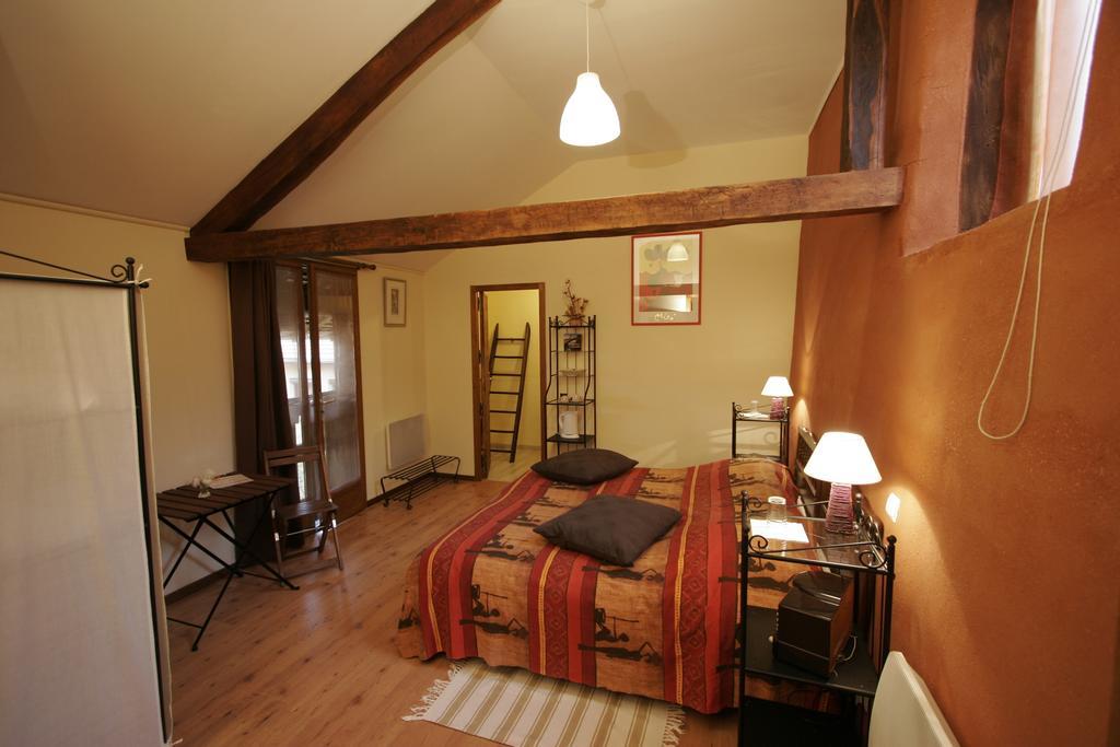 Bed and Breakfast La Parenthese Saint-Genix-sur-Guiers Номер фото