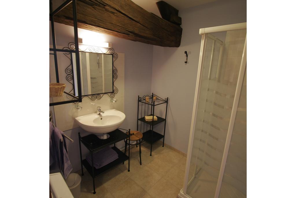Bed and Breakfast La Parenthese Saint-Genix-sur-Guiers Номер фото