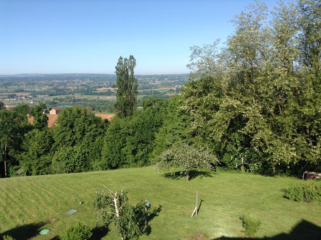 Bed and Breakfast La Parenthese Saint-Genix-sur-Guiers Екстер'єр фото