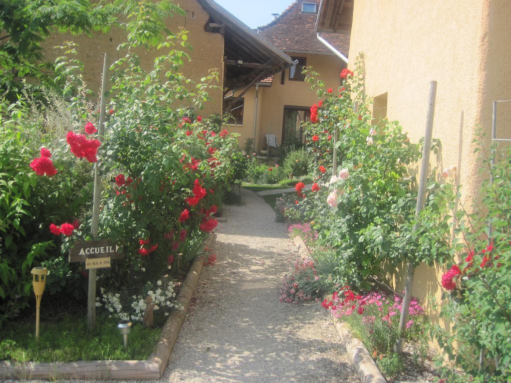 Bed and Breakfast La Parenthese Saint-Genix-sur-Guiers Екстер'єр фото
