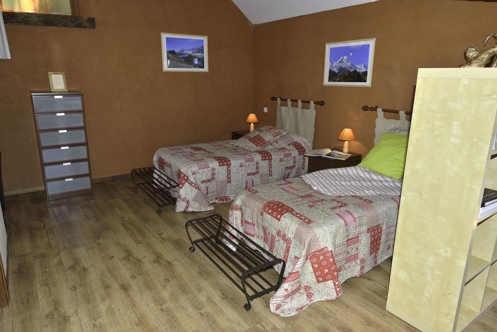 Bed and Breakfast La Parenthese Saint-Genix-sur-Guiers Екстер'єр фото