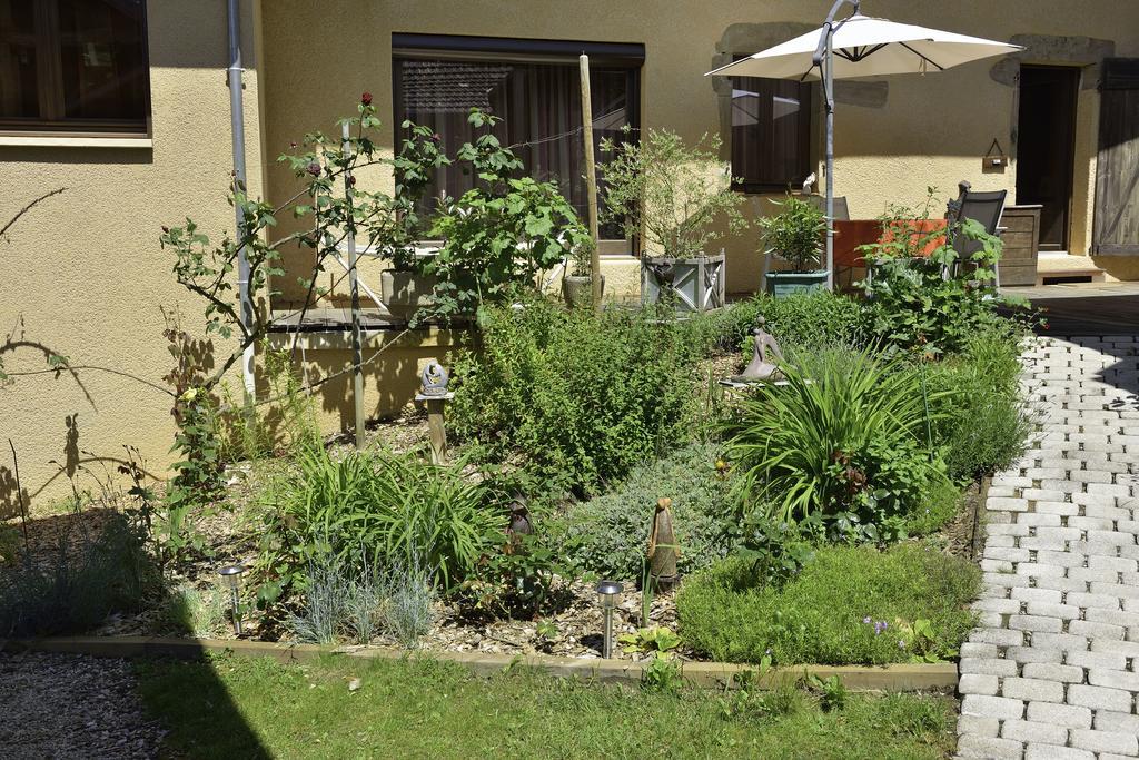 Bed and Breakfast La Parenthese Saint-Genix-sur-Guiers Екстер'єр фото