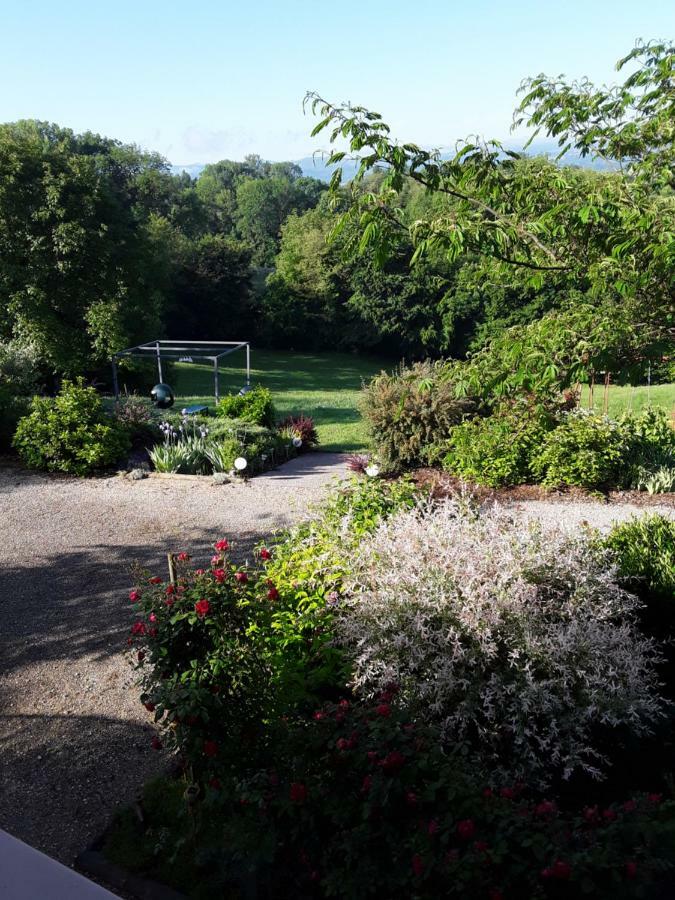 Bed and Breakfast La Parenthese Saint-Genix-sur-Guiers Екстер'єр фото