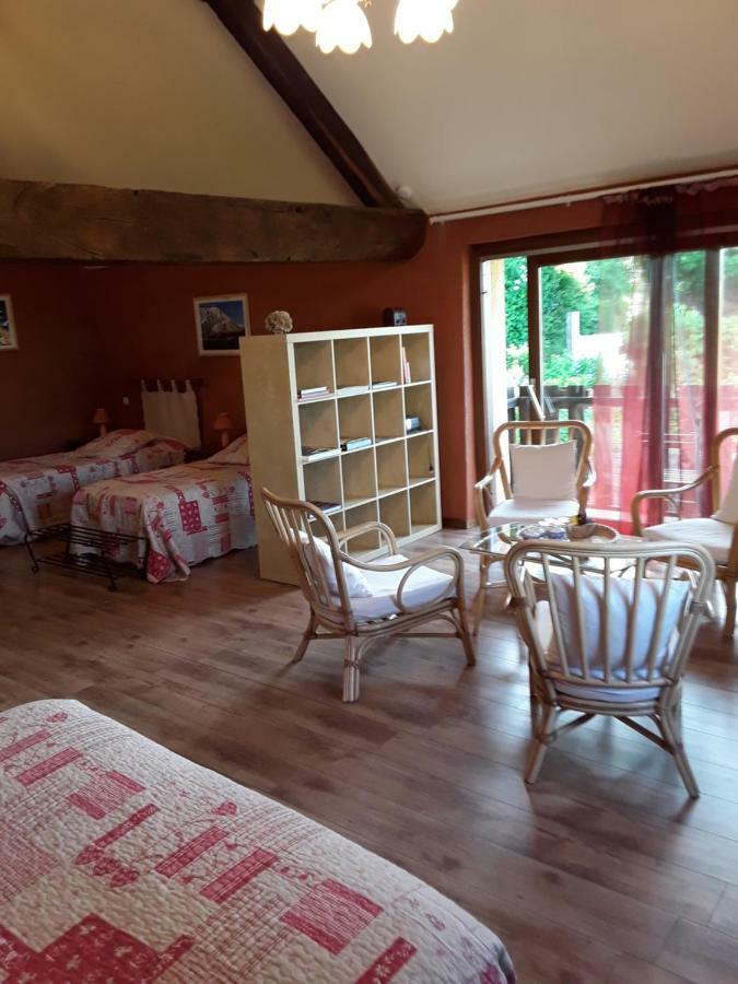 Bed and Breakfast La Parenthese Saint-Genix-sur-Guiers Екстер'єр фото